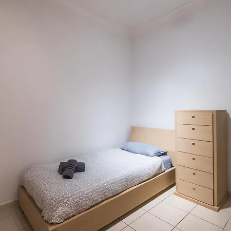 Sea View - 3 Bedroom